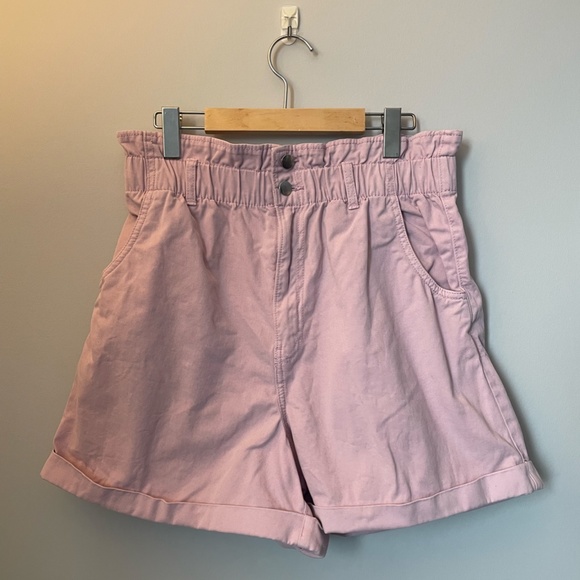 Light Pink High Waisted H&M Paper Bag Shorts - Picture 1 of 3